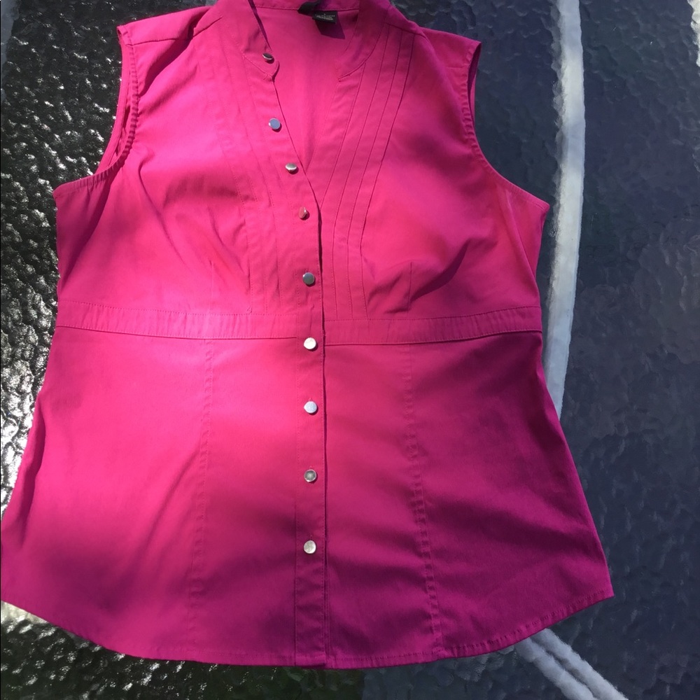Fuchsia sleeveless blouse